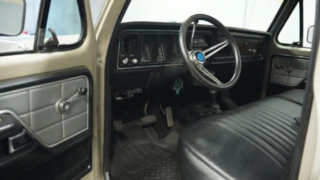 Ford F 150 image 1