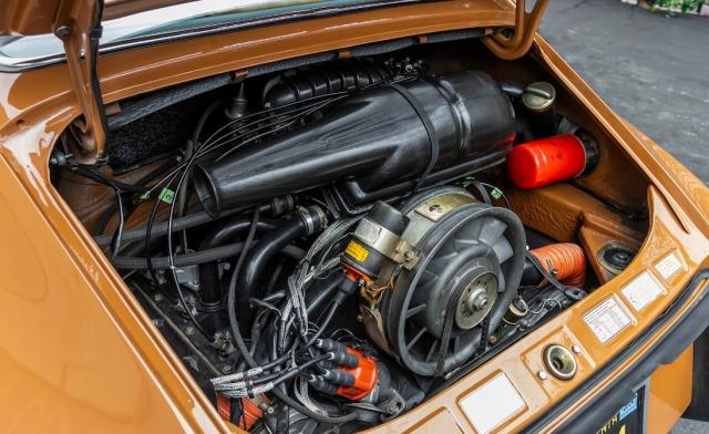Porsche 911 image 4