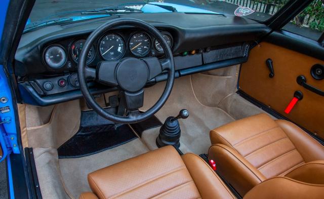 Porsche 911 image 5