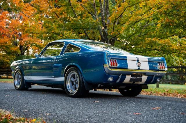 Ford Mustang image 2