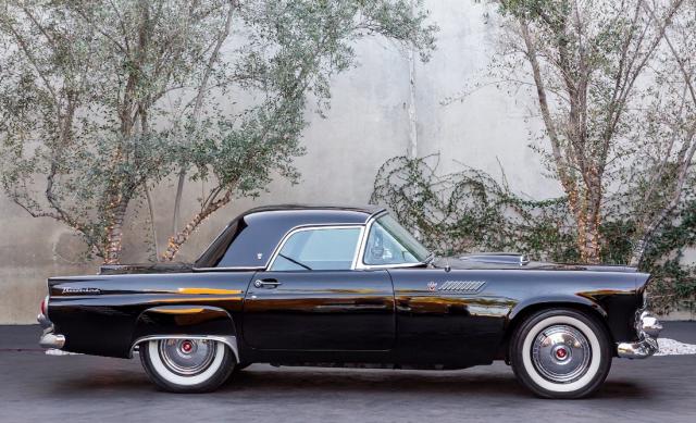 Ford Thunderbird image 3
