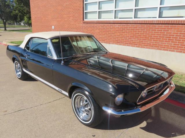 Ford Mustang image 5