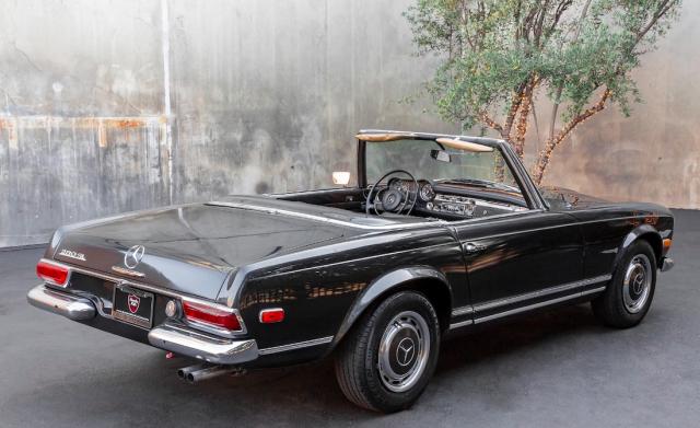 Mercedes Benz 280 image 3