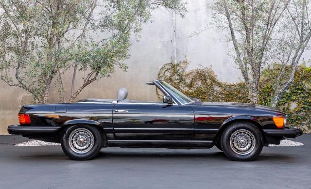 Mercedes Benz 380 image 1