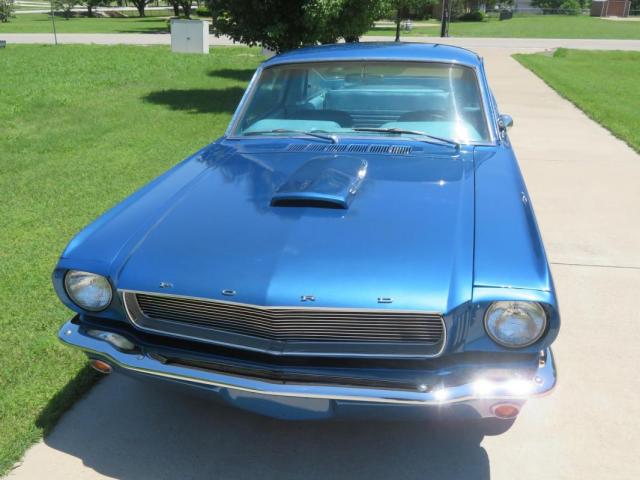Ford Mustang image 4