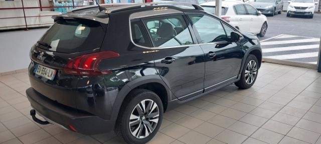 Peugeot 2008 image 3