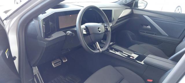 Opel Astra image 8