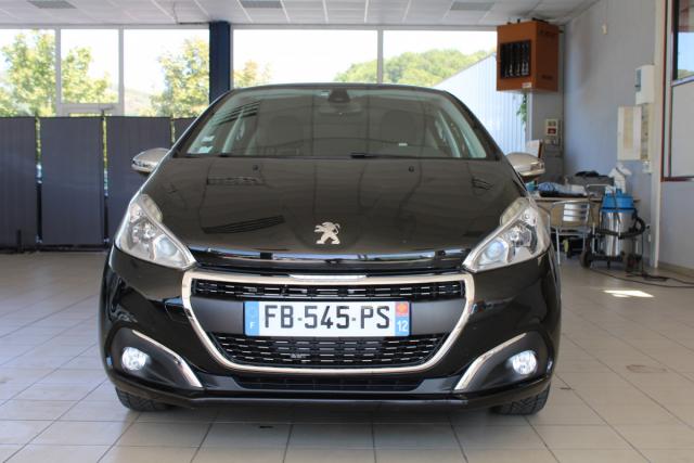 Peugeot 208 image 3