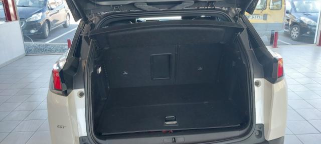 Peugeot 3008 image 2