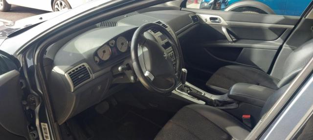 Peugeot 407 image 1