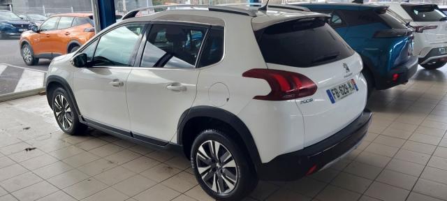 Peugeot 2008 image 9