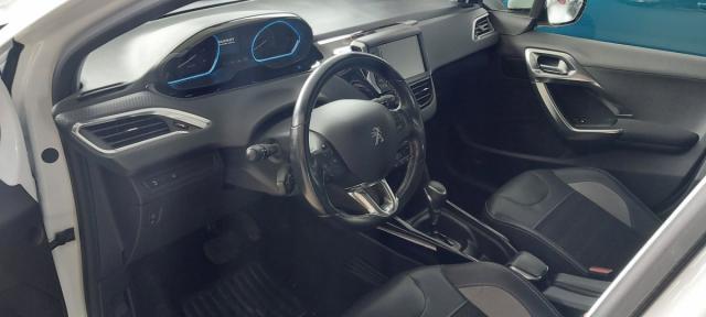 Peugeot 2008 image 5