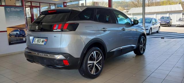 Peugeot 3008 image 3