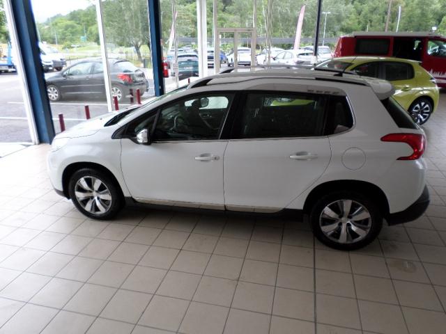 Peugeot 2008 image 4