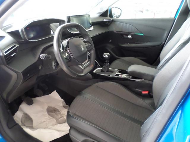 Peugeot 208 image 1
