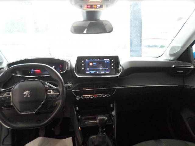 Peugeot 208 image 2