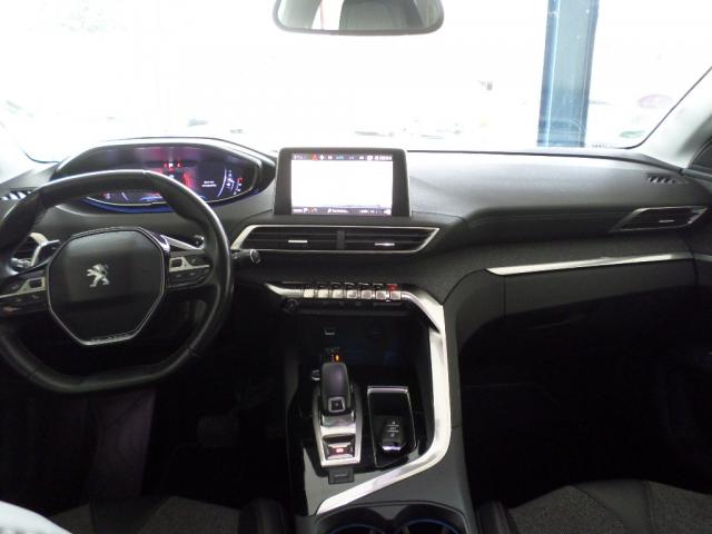 Peugeot 3008 image 6