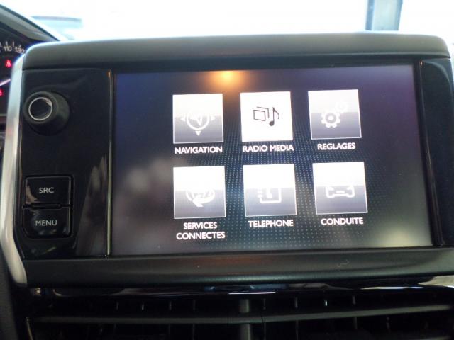 Peugeot 208 image 7