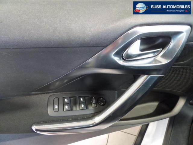 Peugeot 2008 image 2