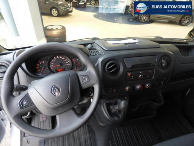 Renault Master image 9