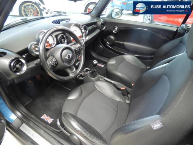 Mini Cabrio image 6