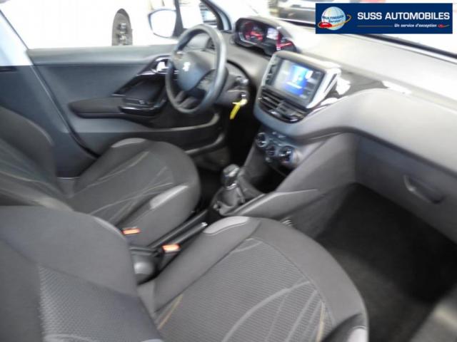 Peugeot 208 image 7