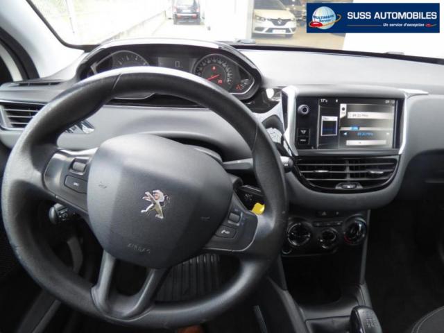 Peugeot 208 image 5
