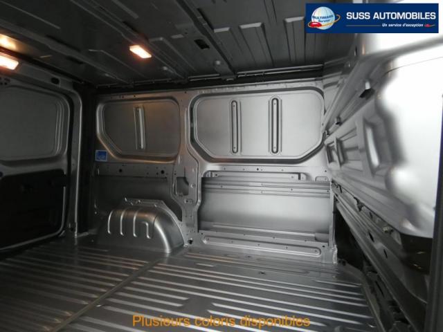 Renault Trafic image 2