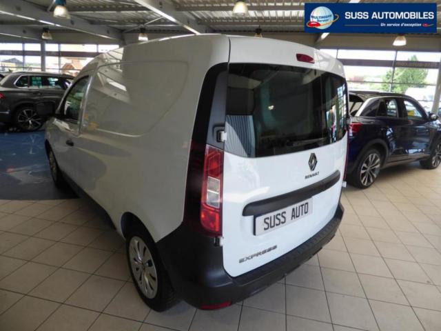 Renault Express Van image 2