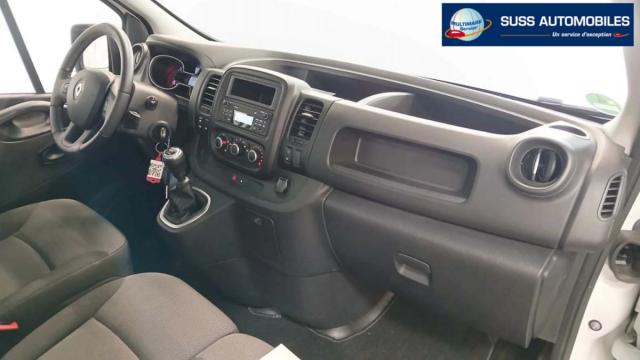 Renault Trafic image 9