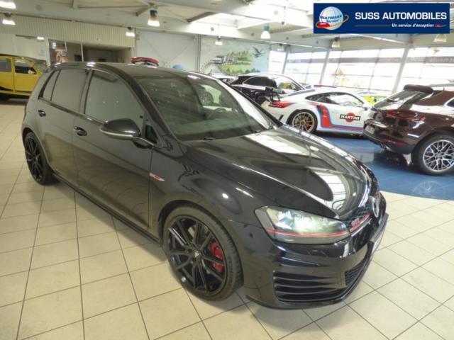Volkswagen Golf image 9