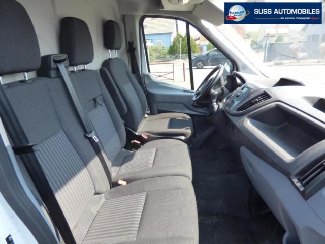 Ford Transit image 7
