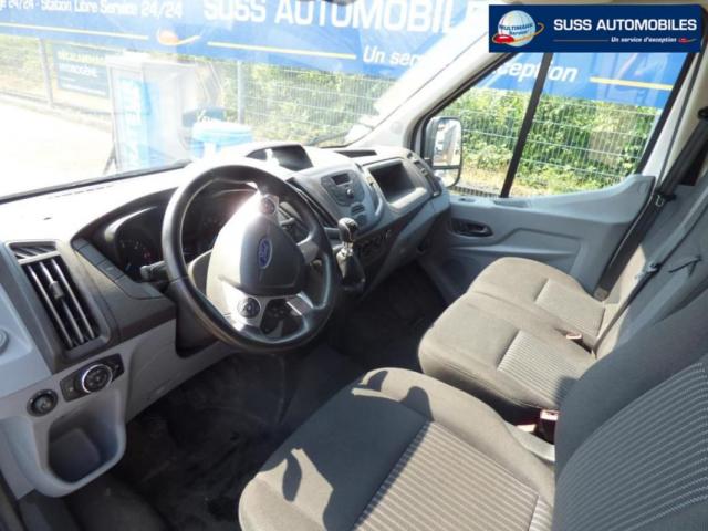 Ford Transit image 8