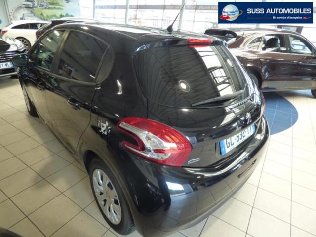 Peugeot 208 image 7