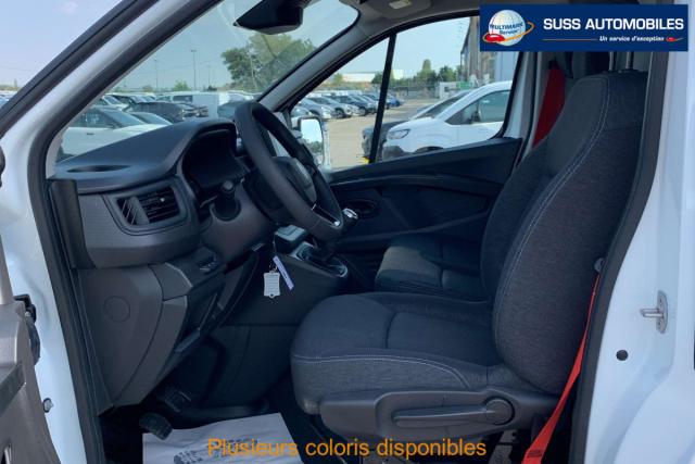 Renault Trafic image 2