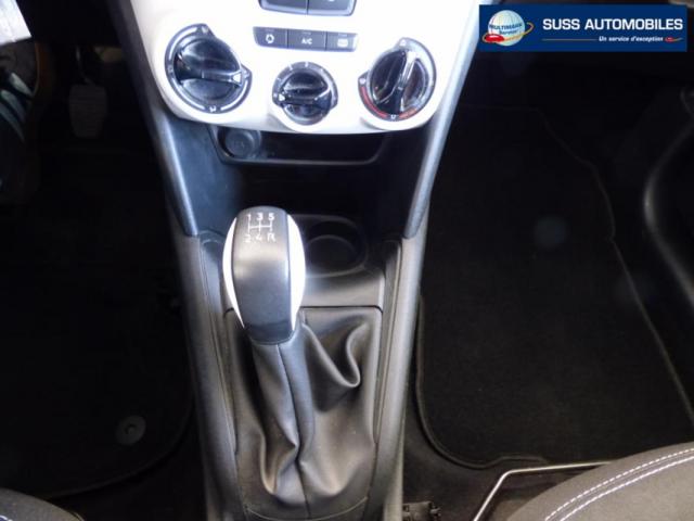 Peugeot 208 image 1