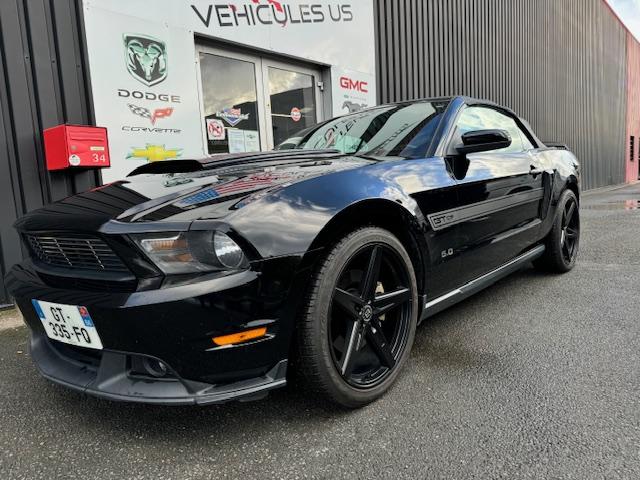 Ford Mustang Convertible image 6