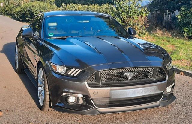Ford Mustang image 7