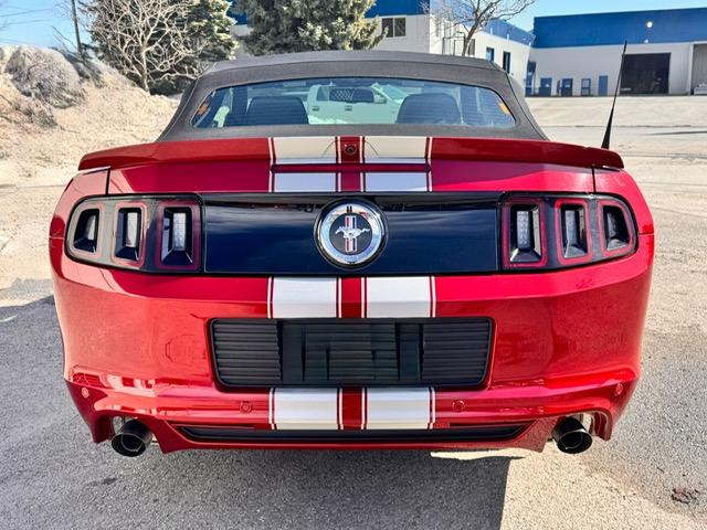 Ford Mustang Convertible image 6