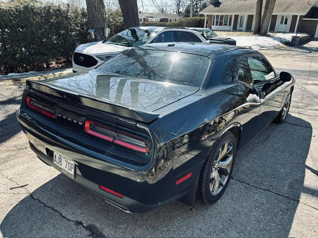 Dodge Challenger image 5