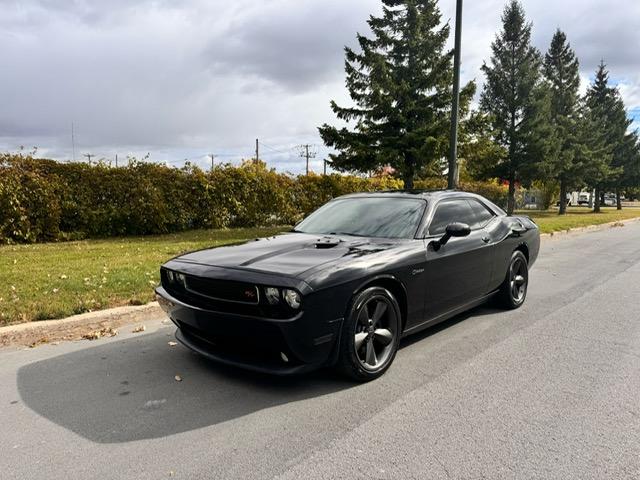 Dodge Challenger image 1