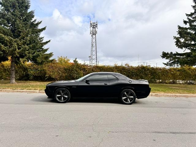 Dodge Challenger image 9