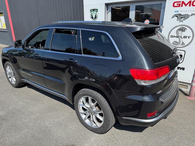 Jeep Grand Cherokee image 8