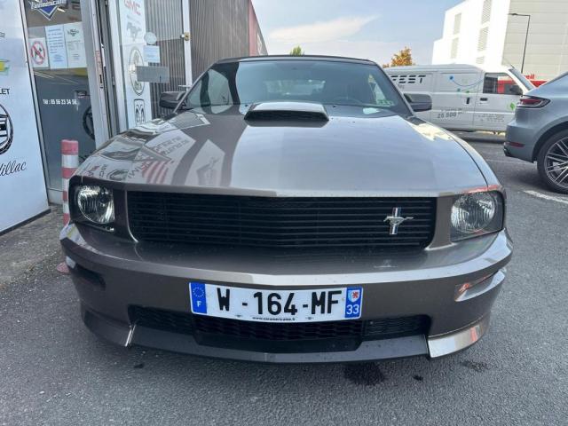 Ford Mustang Convertible image 1
