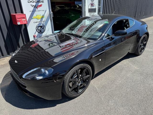 Aston Martin Vantage image 9