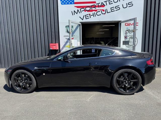 Aston Martin Vantage image 8
