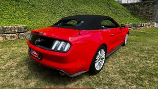 Ford Mustang Convertible image 4