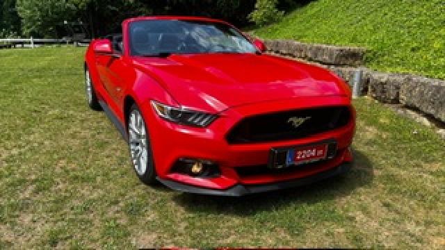Ford Mustang Convertible image 9