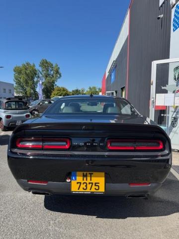 Dodge Challenger image 9