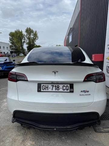 Tesla Model Y image 8